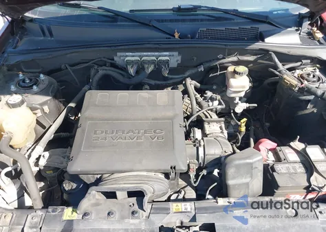 2010 Ford Escape Xlt from USA, damaged, VIN 1FMCU9DG9AKB40269